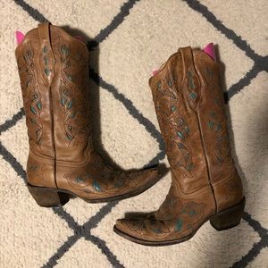 Corral boots